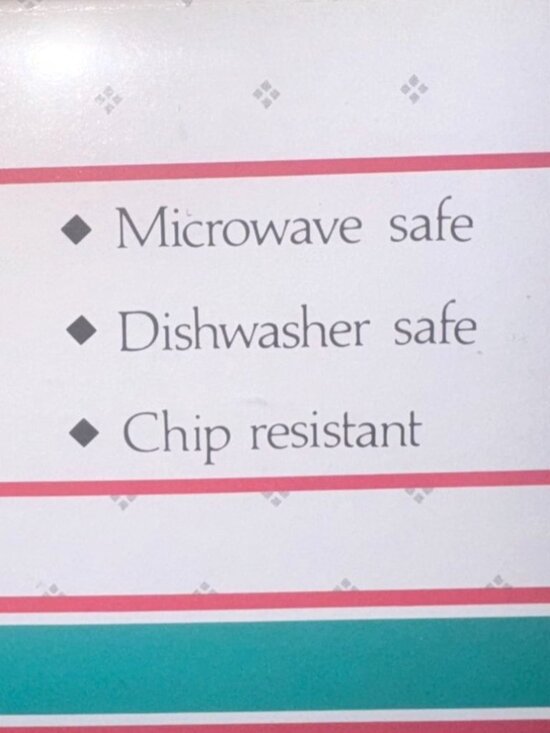 Stoneware Christmas Mugs Set Of Four Festive Holiday Ceramic Drinkware - Picture 3 of 4